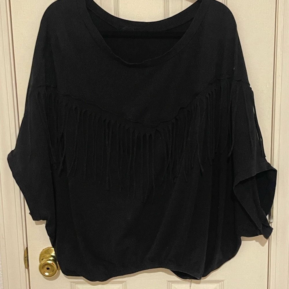 🖤 RYU Fringe Top
